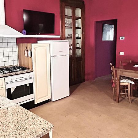 Corte Fratini Appartamenti Trevi Exteriör bild